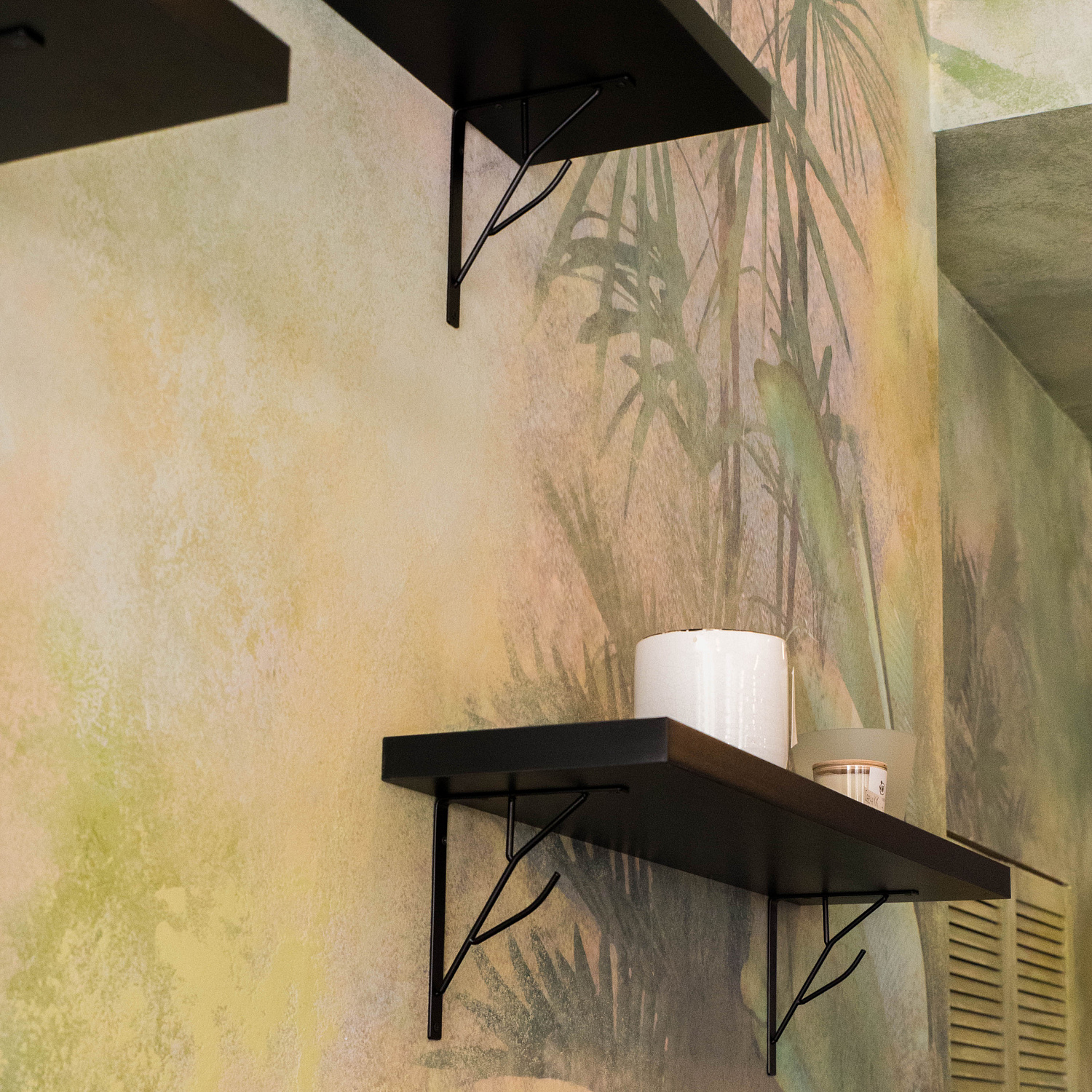 Кофейня KAVA I KVETKI г. Минск. Материалы: Декоративная штукатурка Lino 0,2 фракция