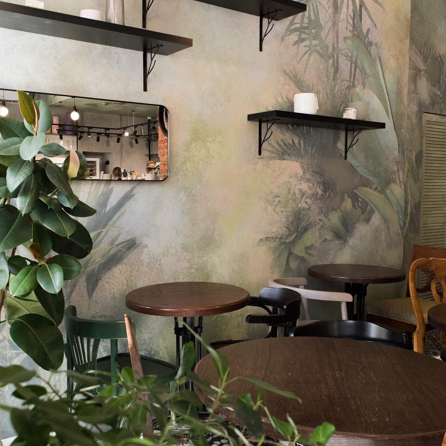 Кофейня KAVA I KVETKI г. Минск. Материалы: Декоративная штукатурка Lino 0,2 фракция